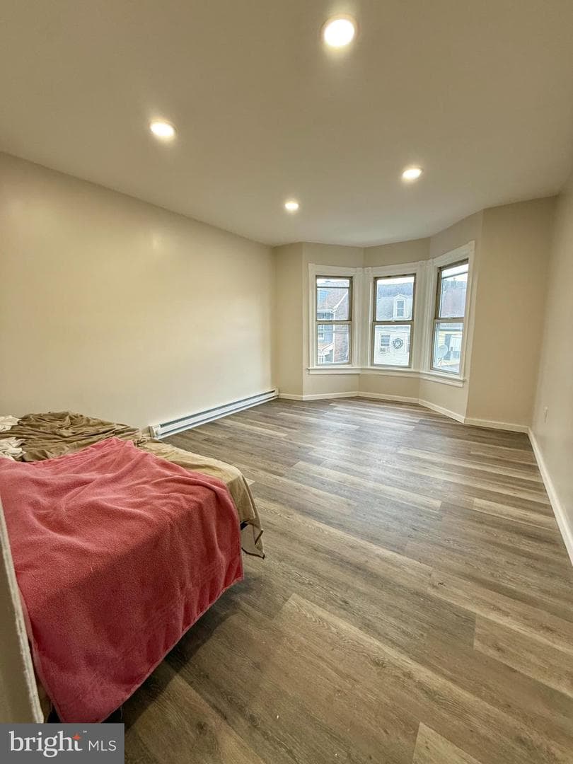 918 W Walnut Street photo 10