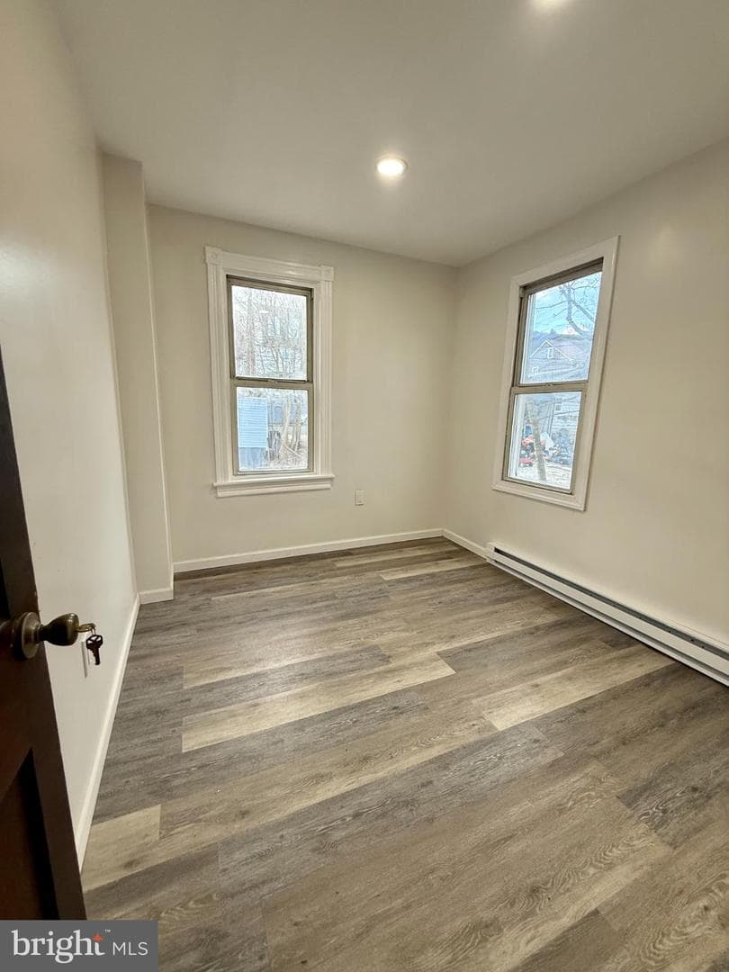 918 W Walnut Street photo 14