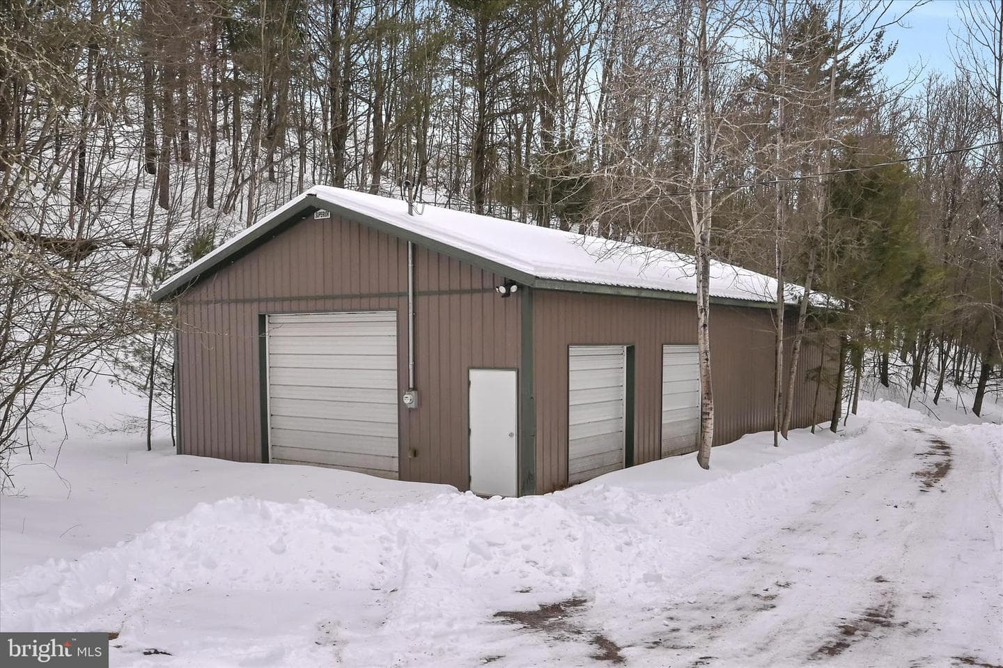 283 Pleasant Valley Road photo 2