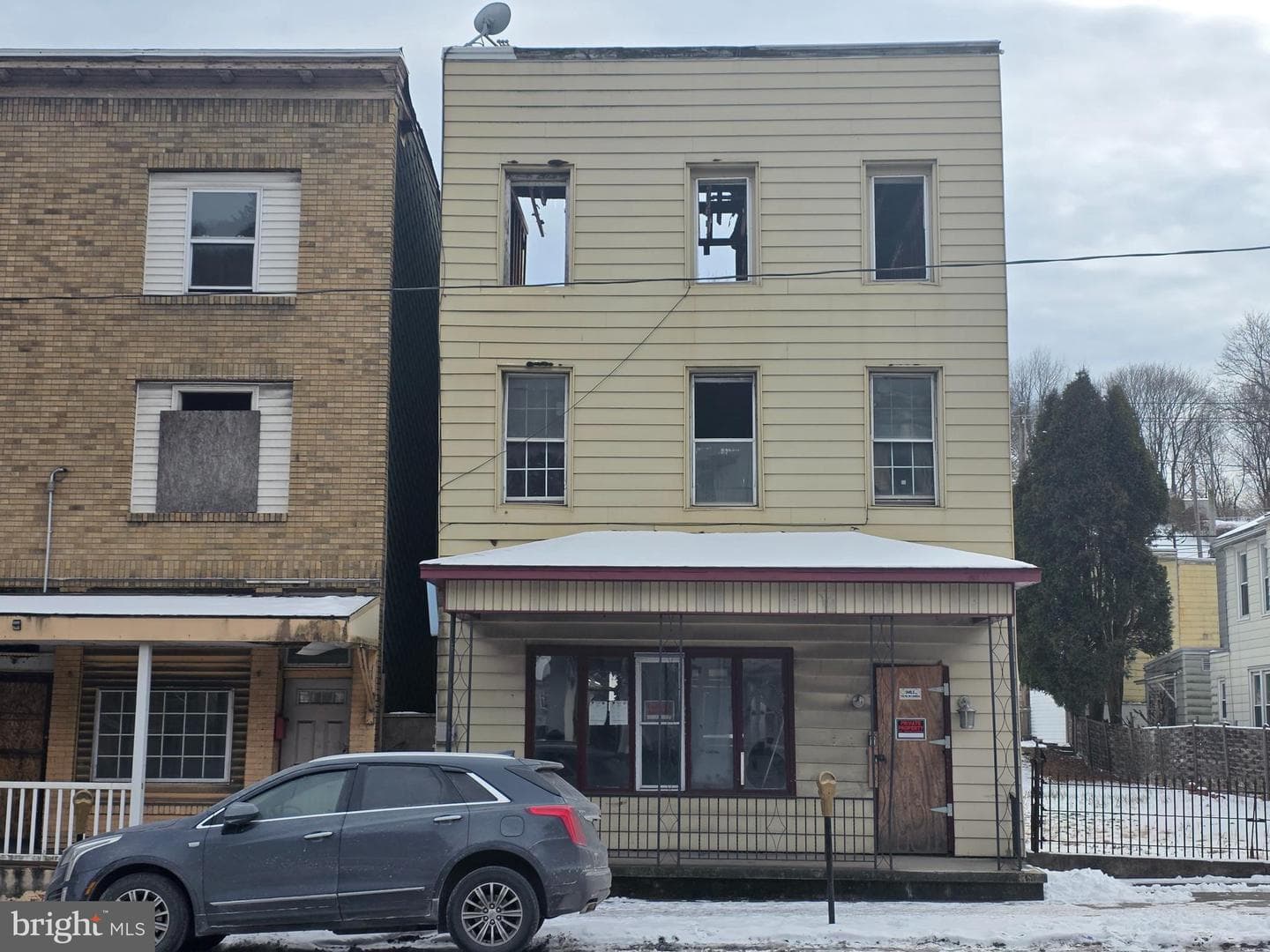426 Centre Street photo 3