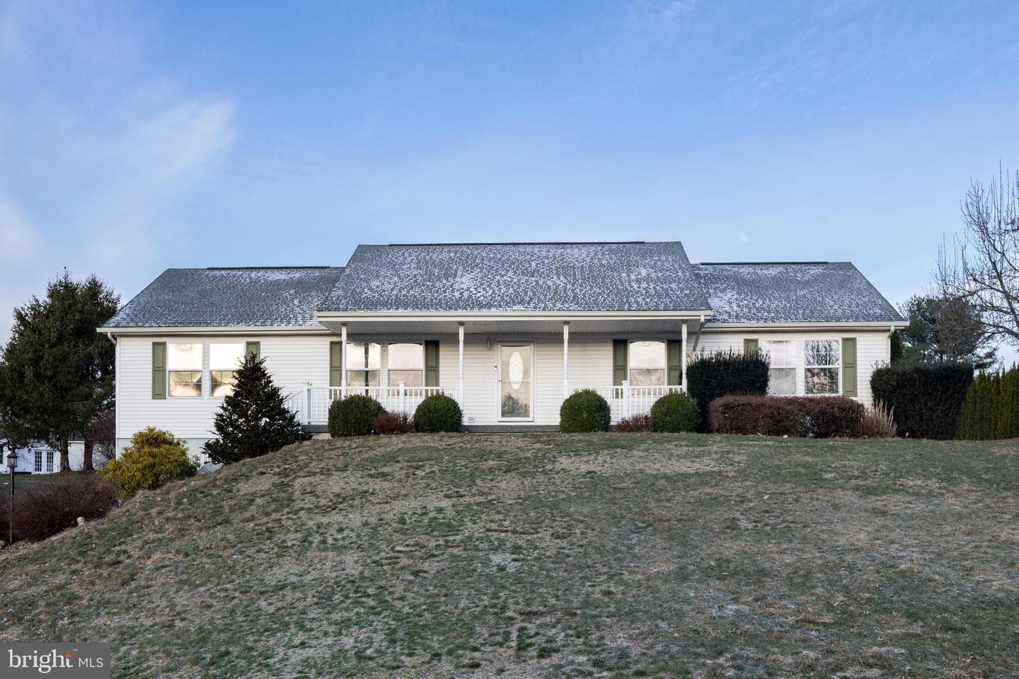12 Sajer Road photo 1