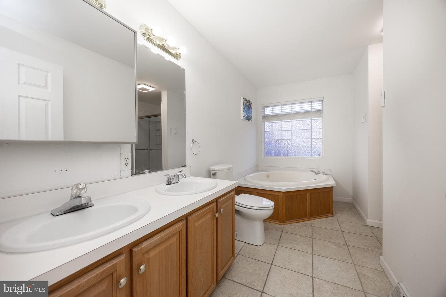 12 Sajer Road photo 14