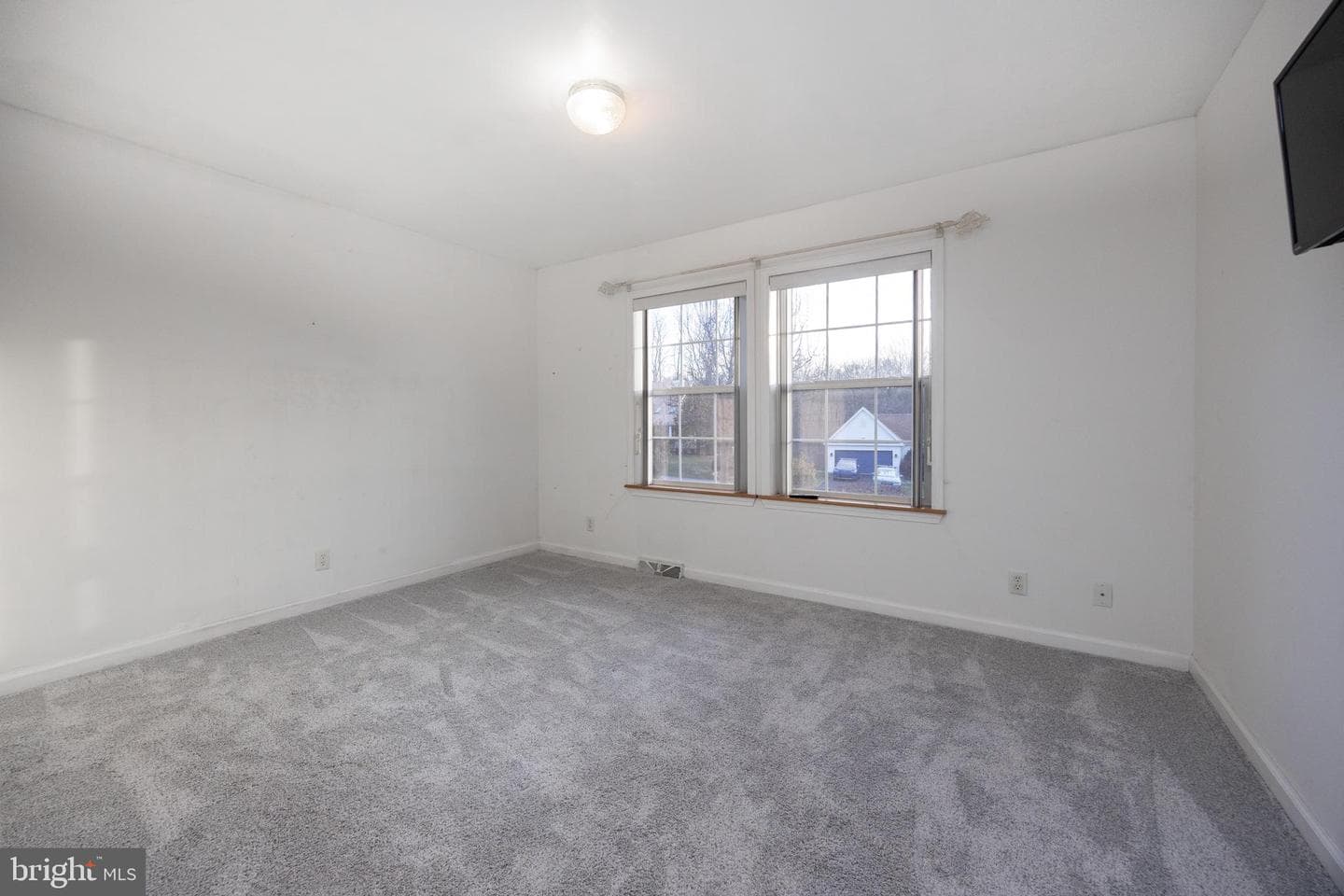 12 Sajer Road photo 16