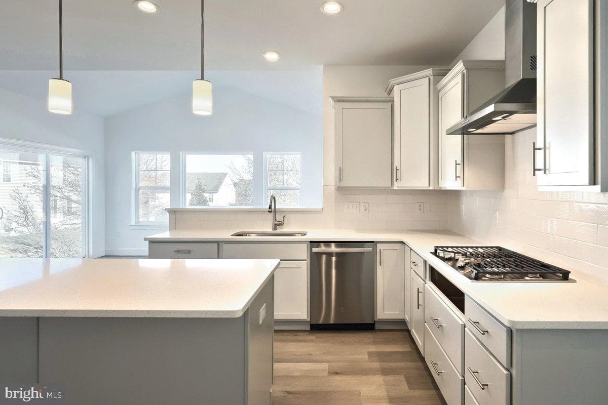 Beacon Pointe Plan At Seiders Hill photo 5