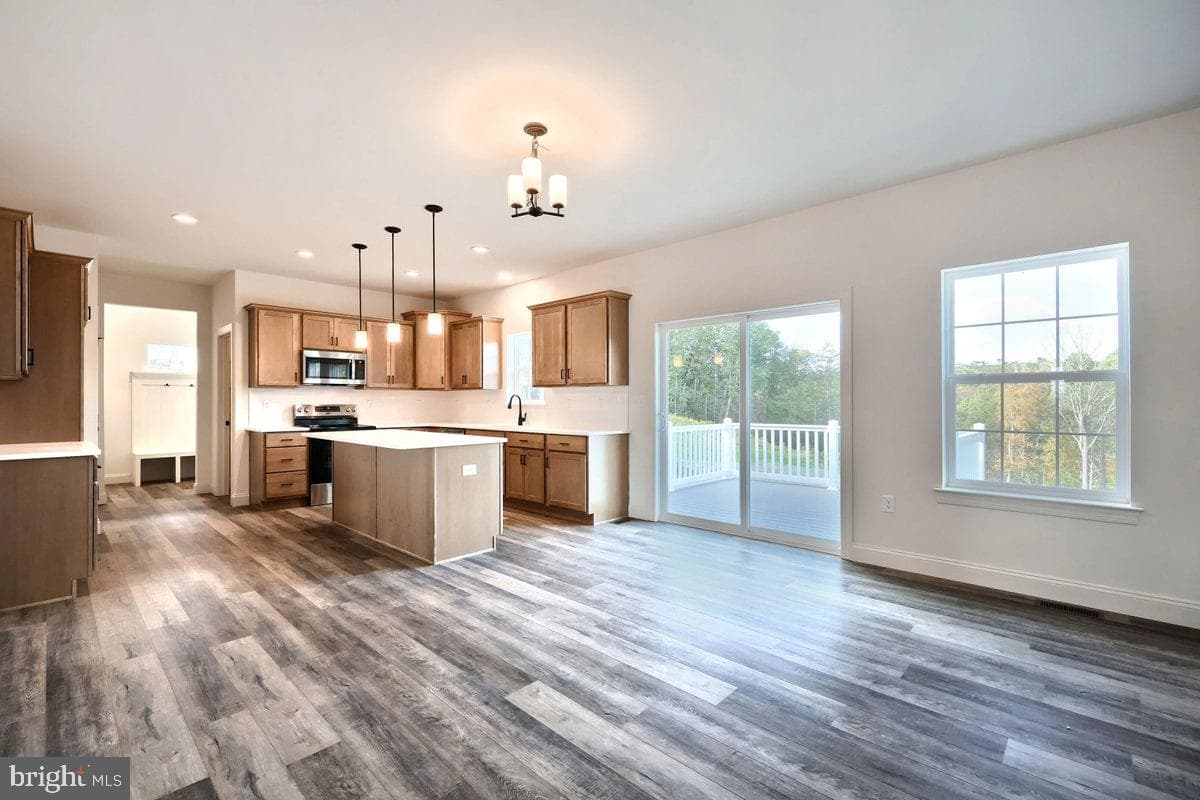 Beacon Pointe Plan At Seiders Hill photo 7