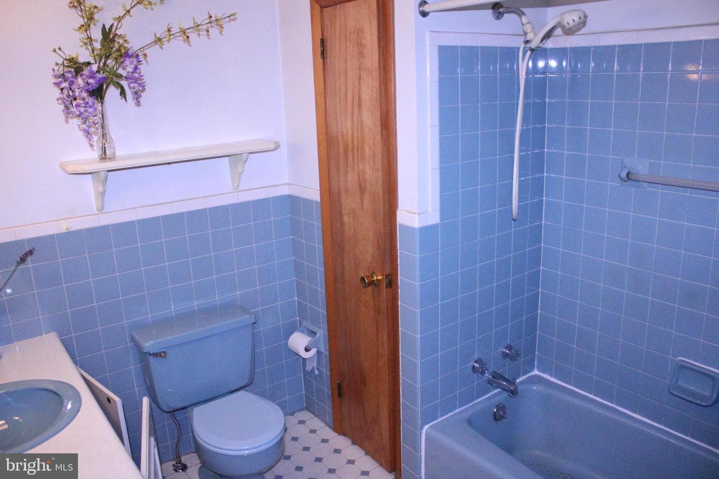 548 Willow photo 8