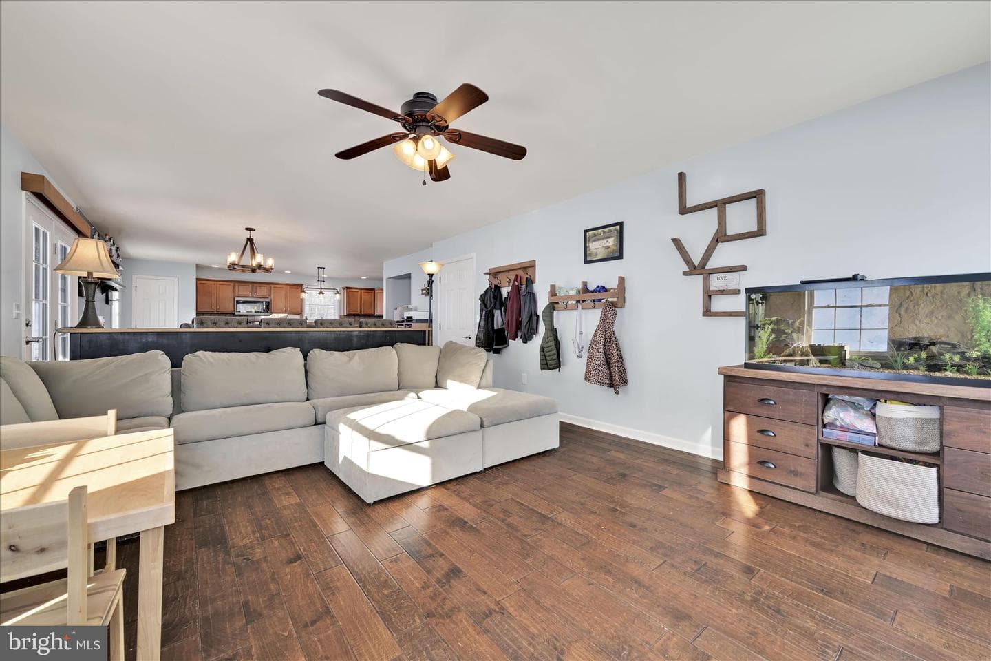 72 Evergreen Drive photo 10