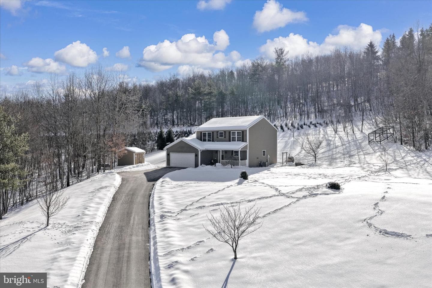 72 Evergreen Drive photo 3