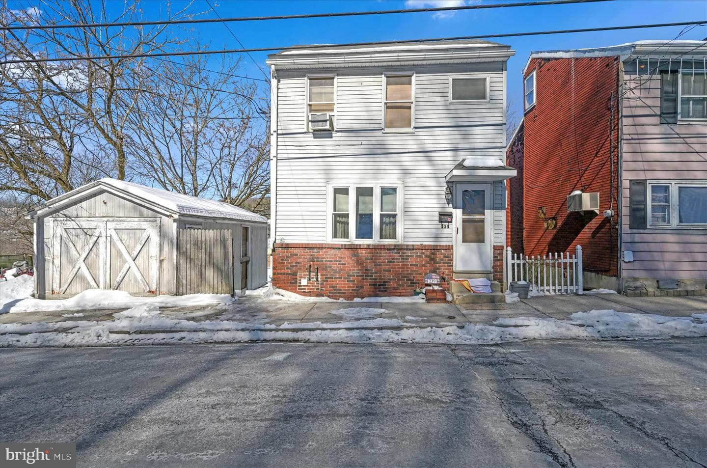 239 W Savory Street photo 4