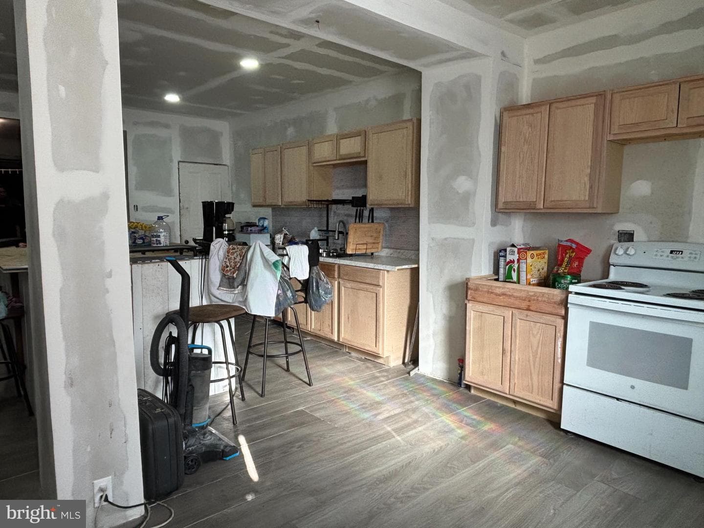 124 E High Street photo 6