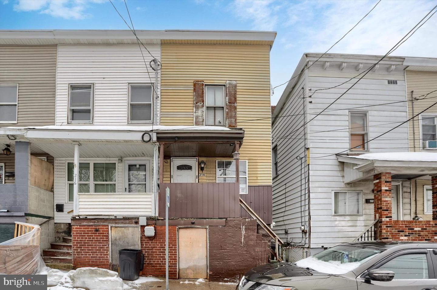 214 Bowe Street photo 1