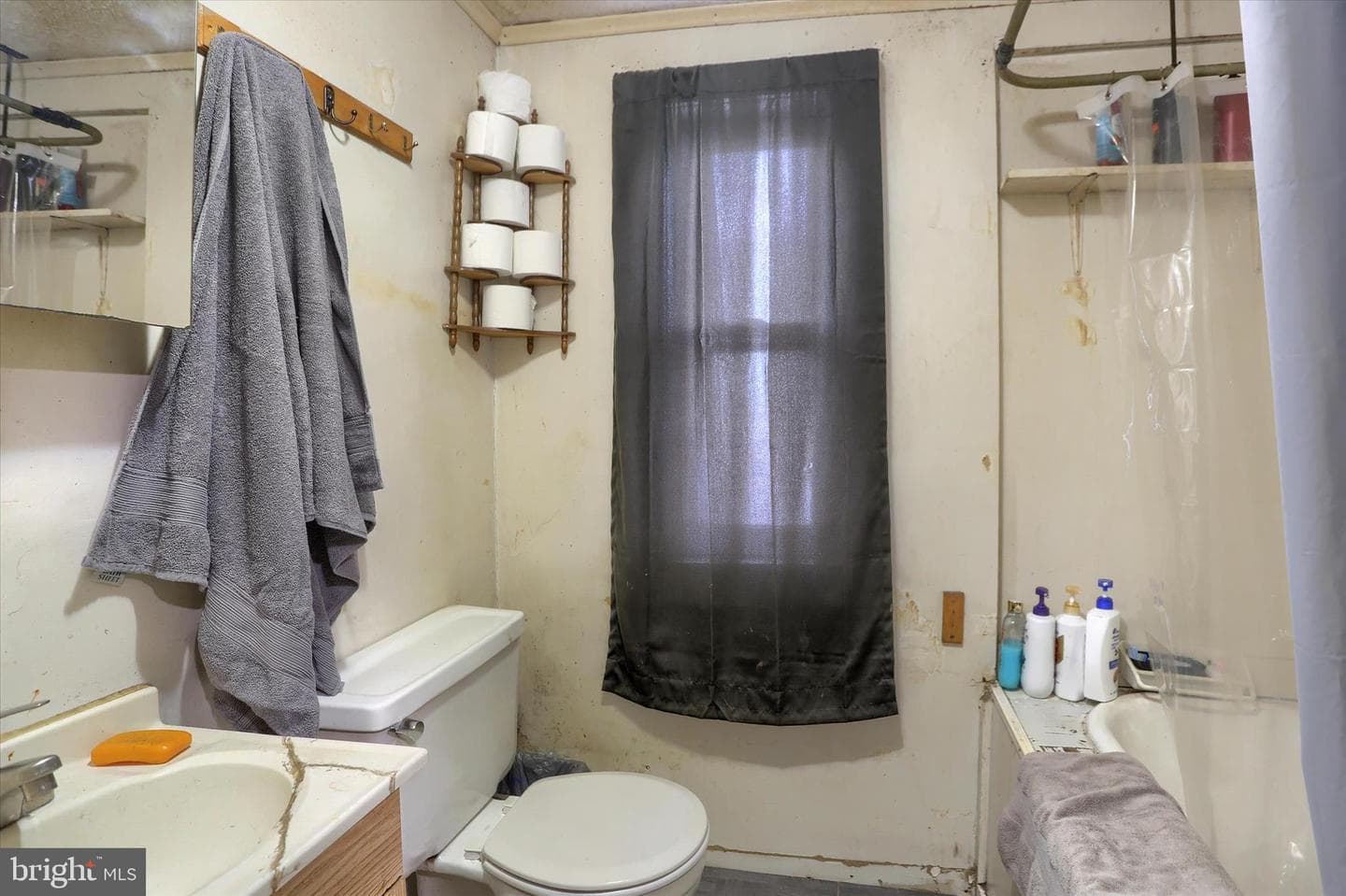 214 Bowe Street photo 14