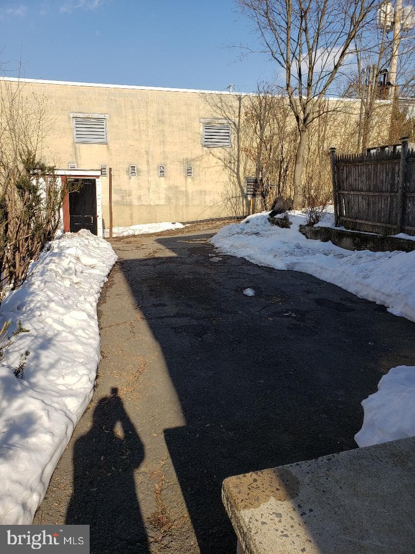 123 High Street photo 4
