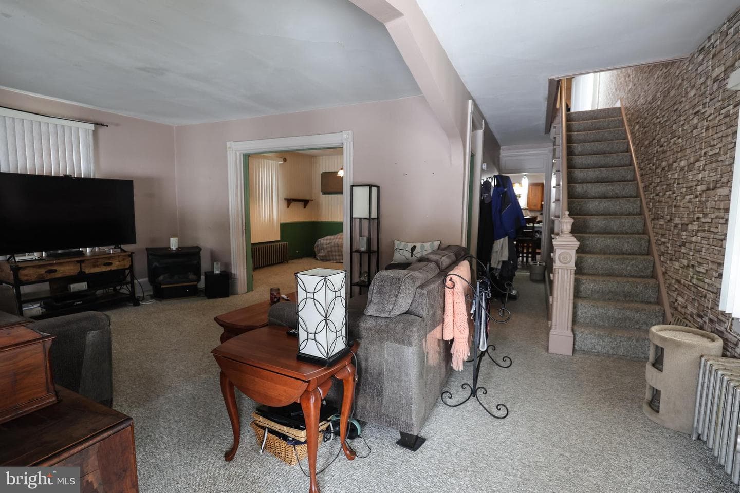 846 Bunting Street photo 5