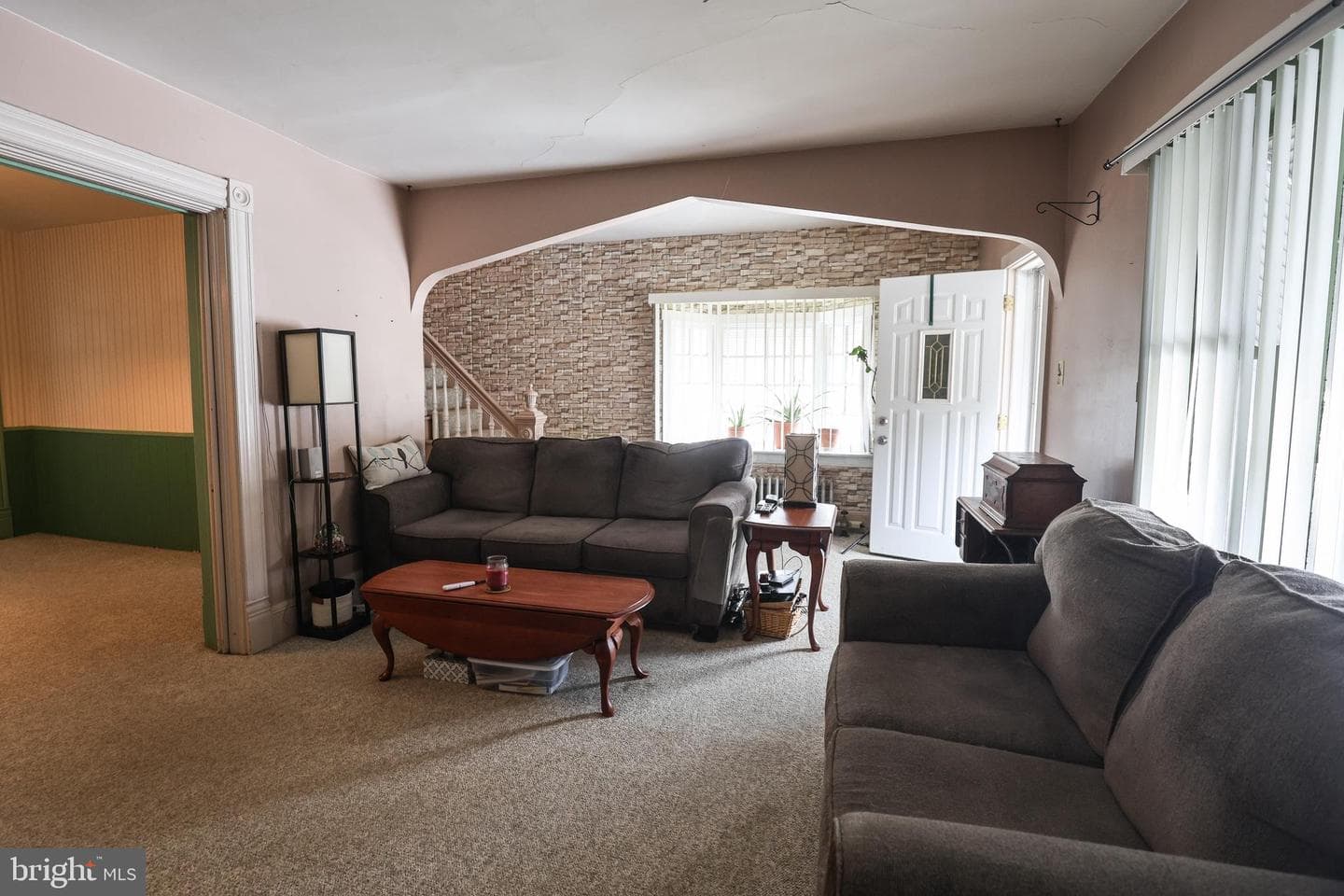 846 Bunting Street photo 7