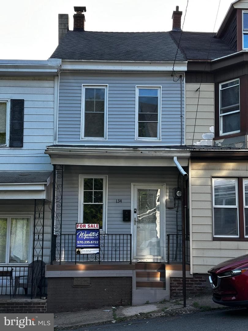 134 S White Street photo 1