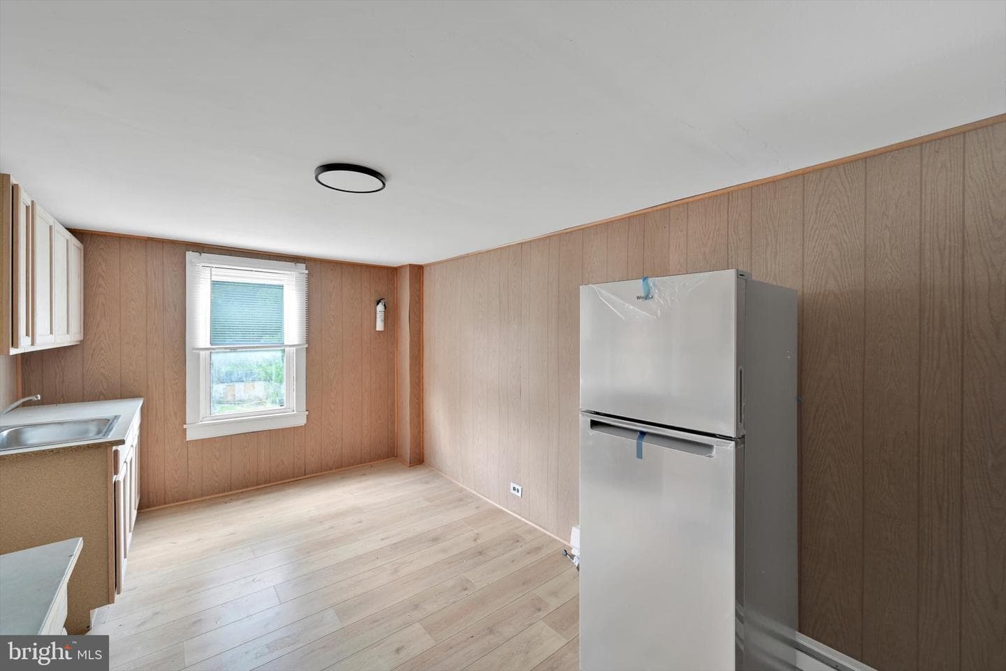 229 Valley Street photo 11