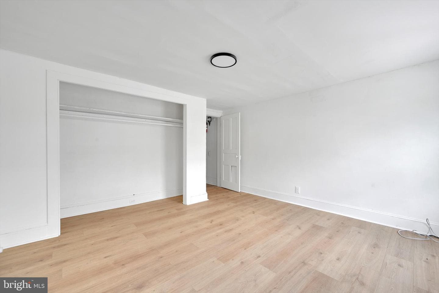 229 Valley Street photo 18