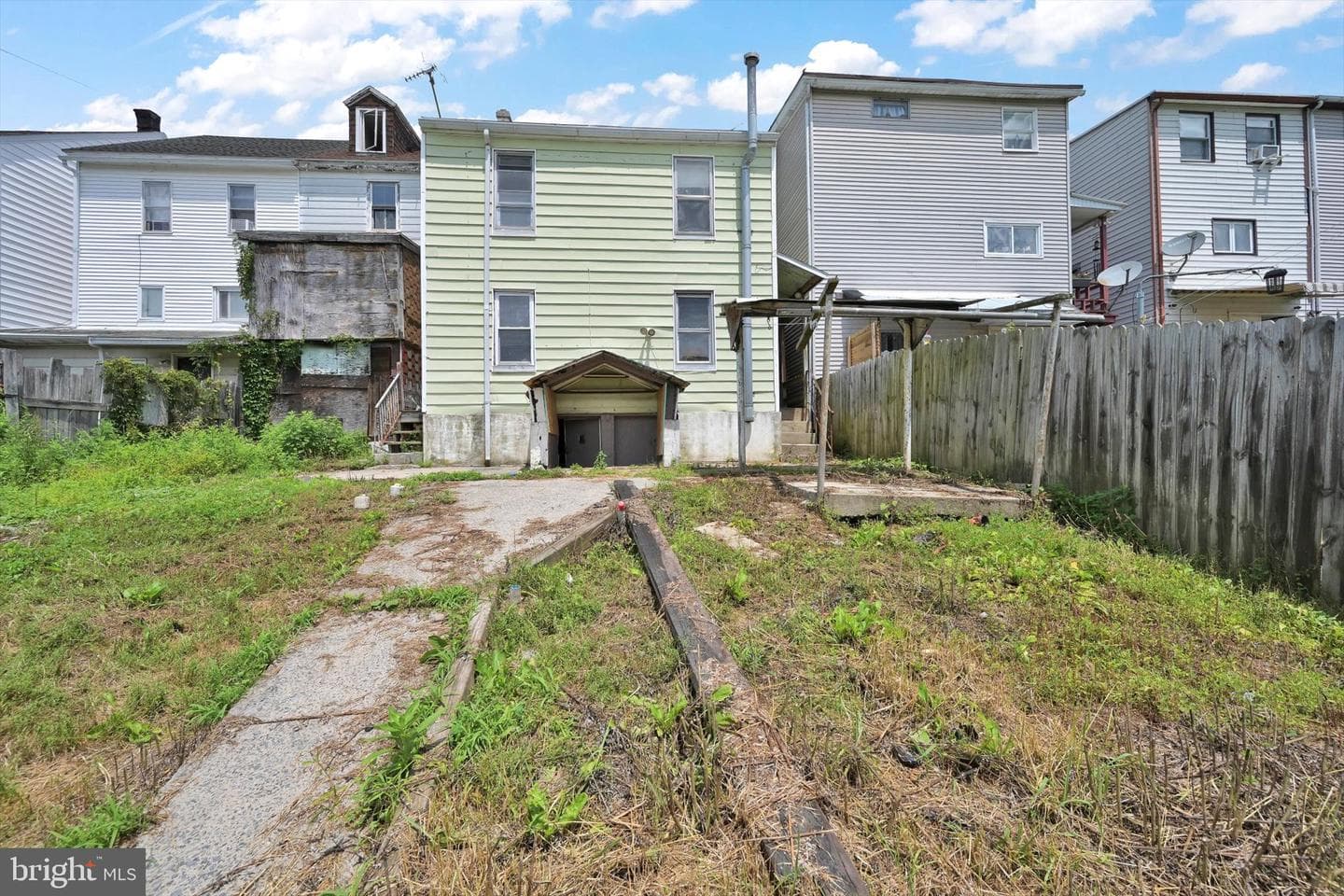 229 Valley Street photo 27