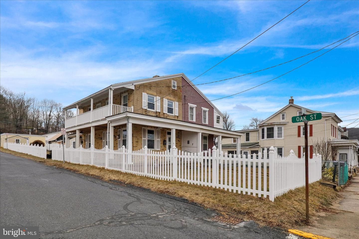 81 Front Street