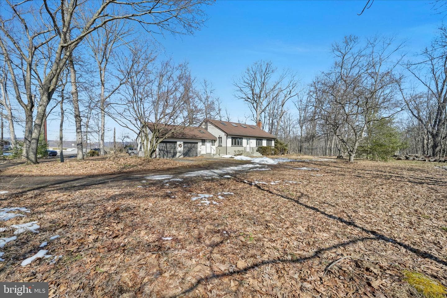 65 Hawk Lane photo 2