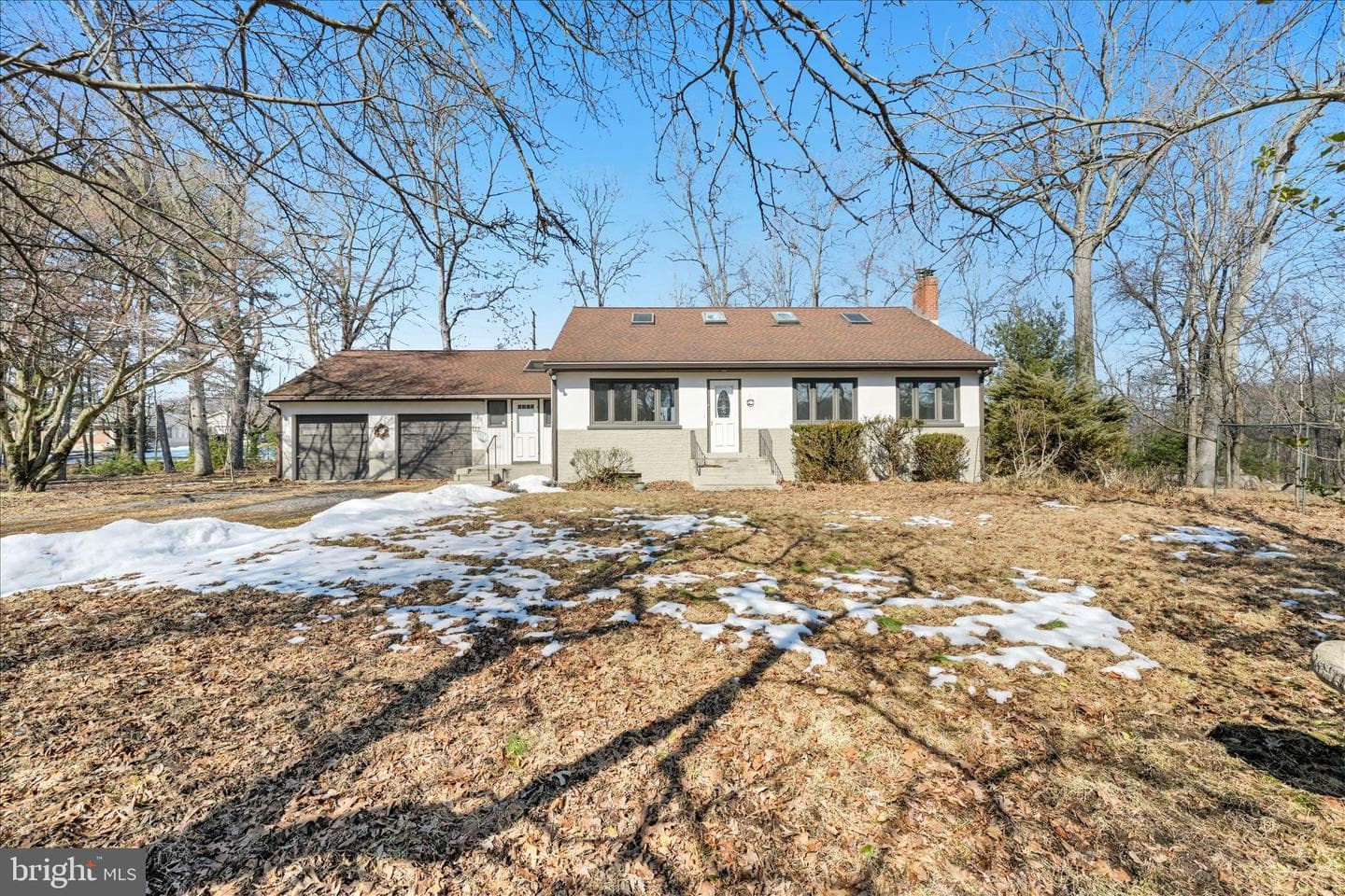 65 Hawk Lane photo 3