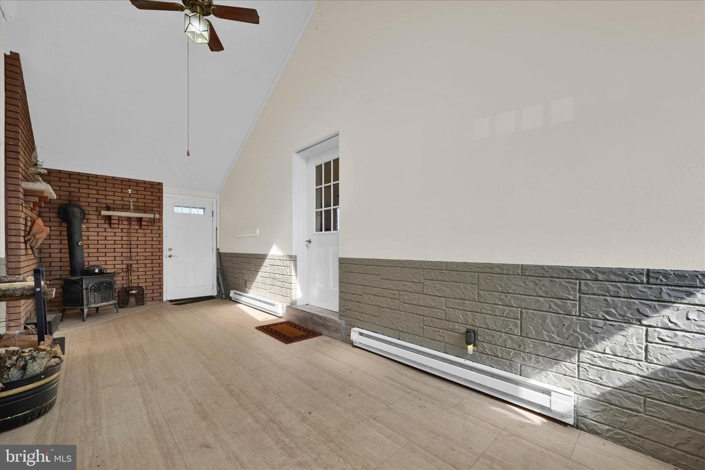 65 Hawk Lane photo 33