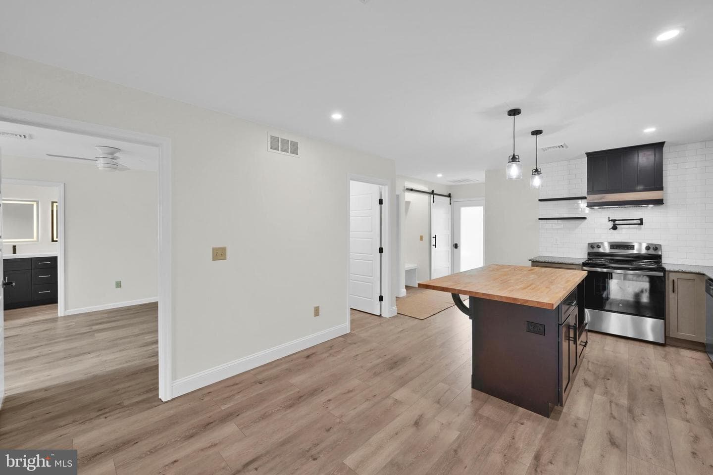 1308 Mount Hope Avenue photo 10