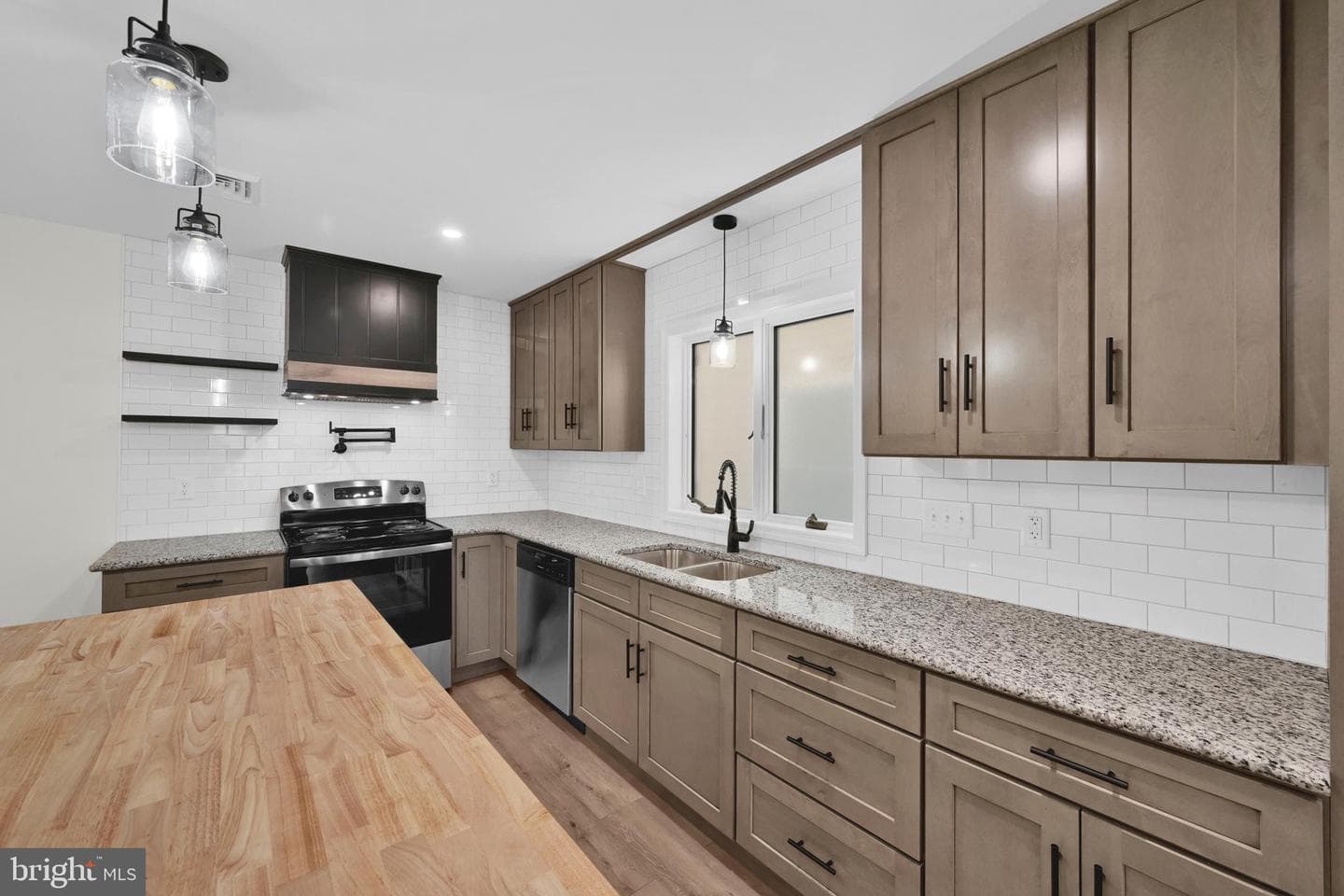 1308 Mount Hope Avenue photo 14