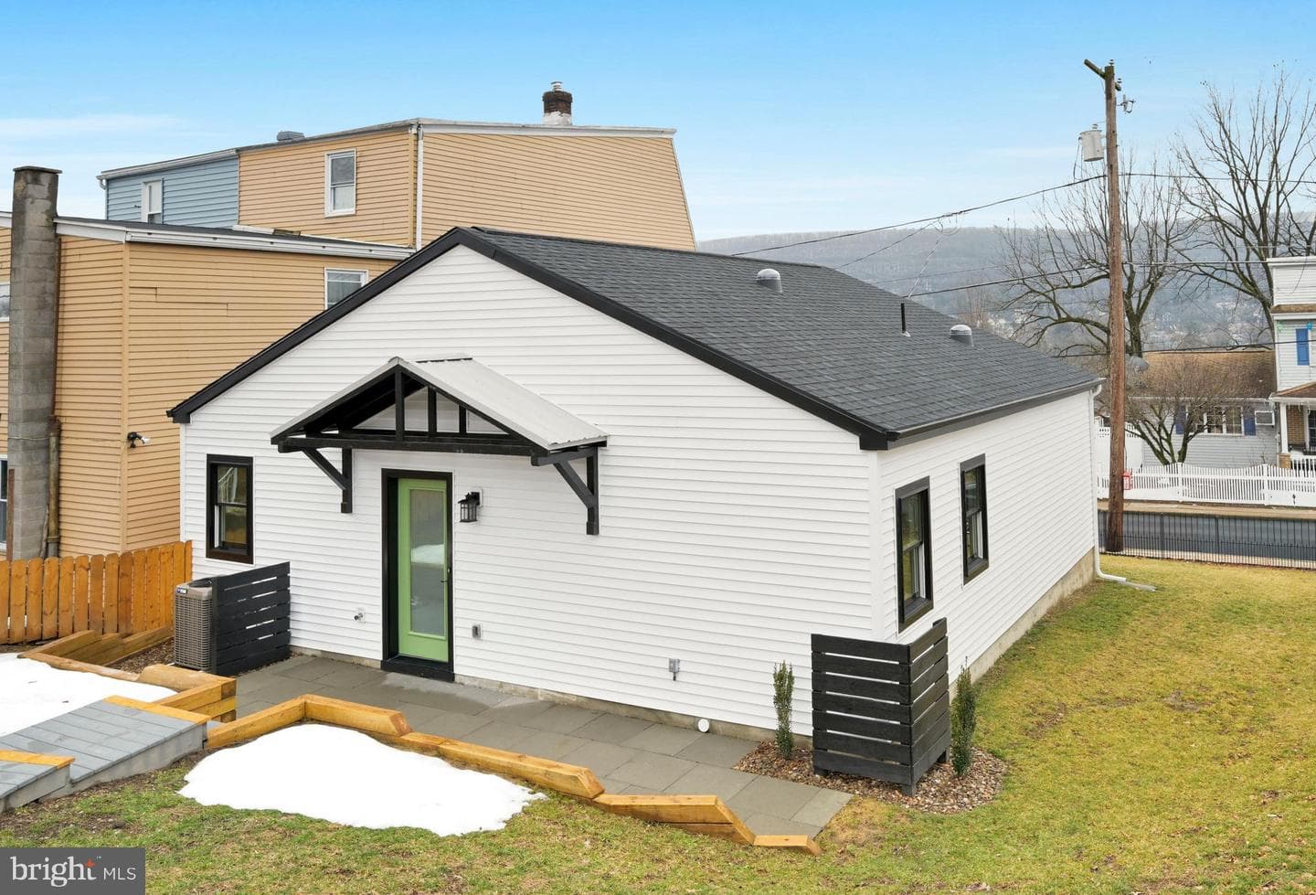 1308 Mount Hope Avenue photo 36