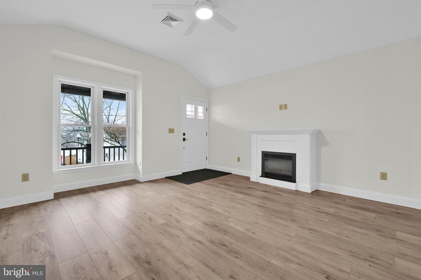 1308 Mount Hope Avenue photo 7