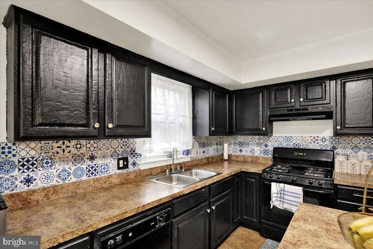 87 Oak Ledge Avenue photo 11