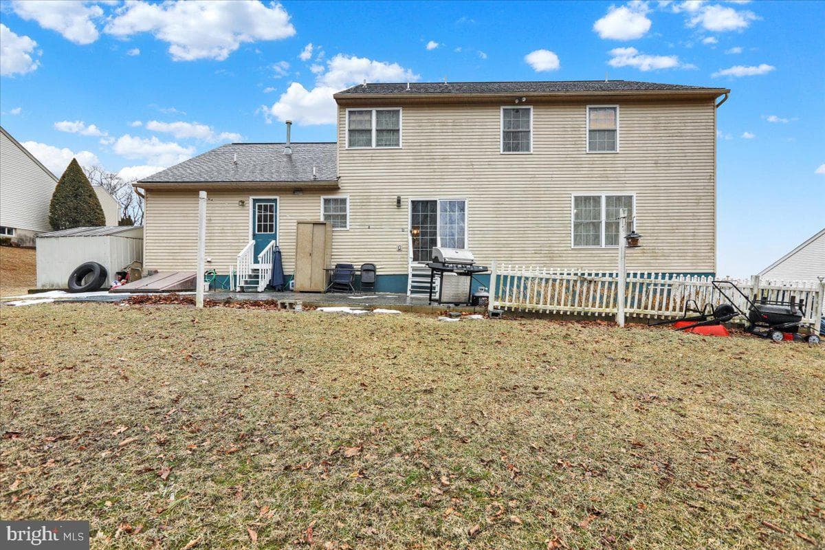 87 Oak Ledge Avenue photo 40
