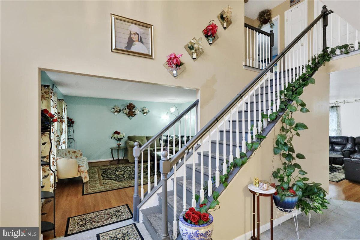 87 Oak Ledge Avenue photo 6