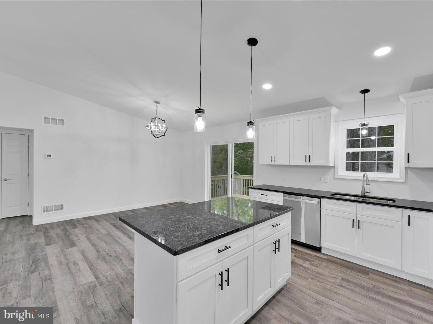 1359 Stag Drive photo 11