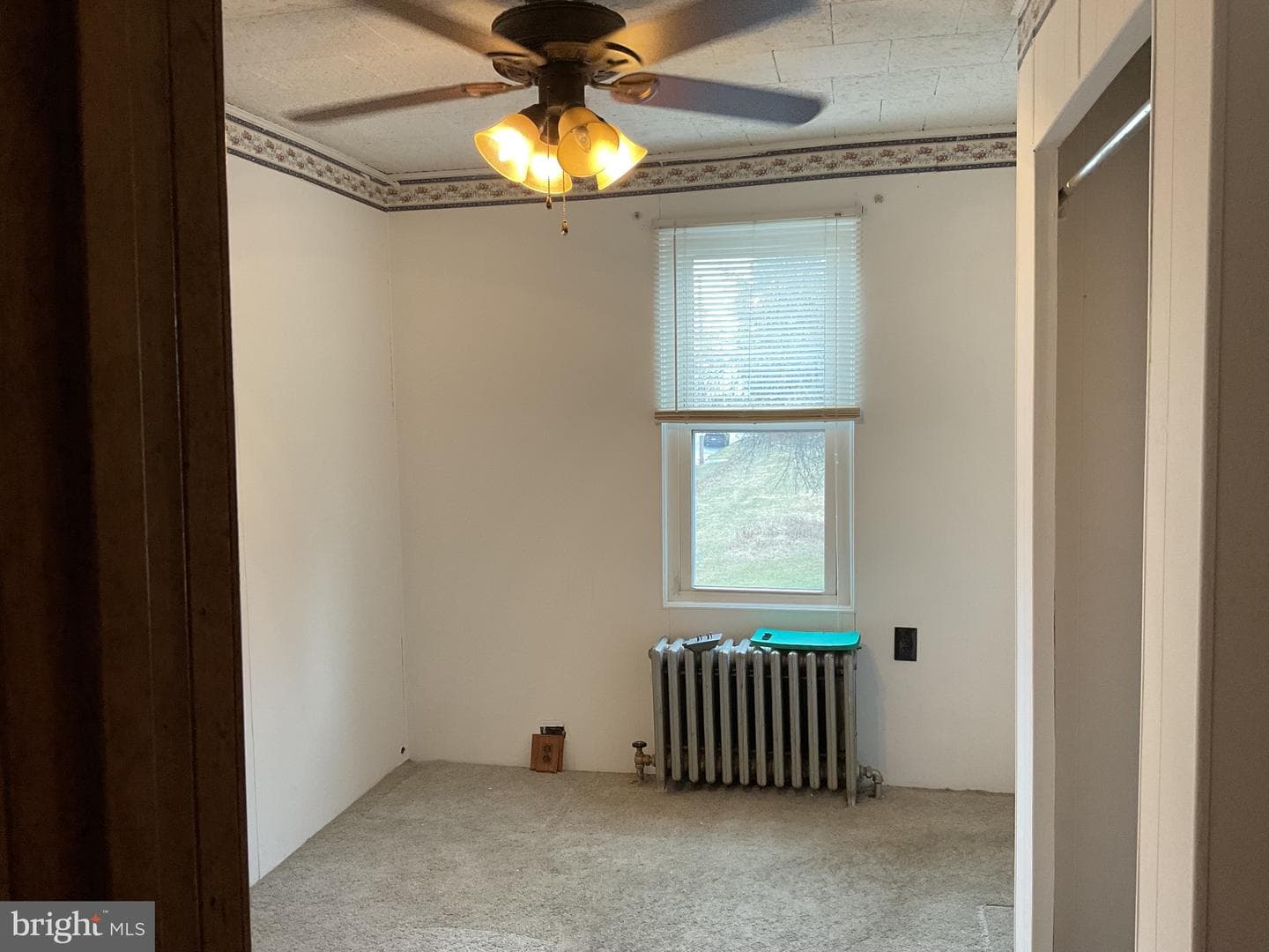 337 W Pine Street photo 24
