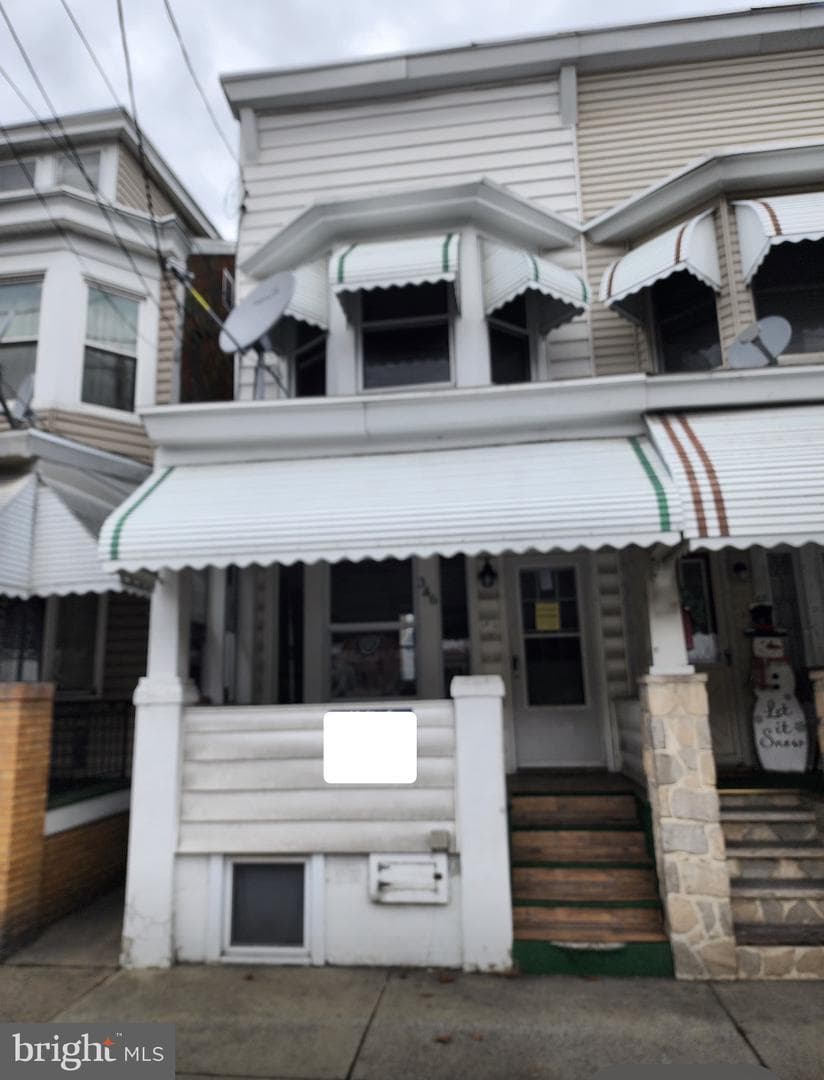 346 W Main Street photo 2