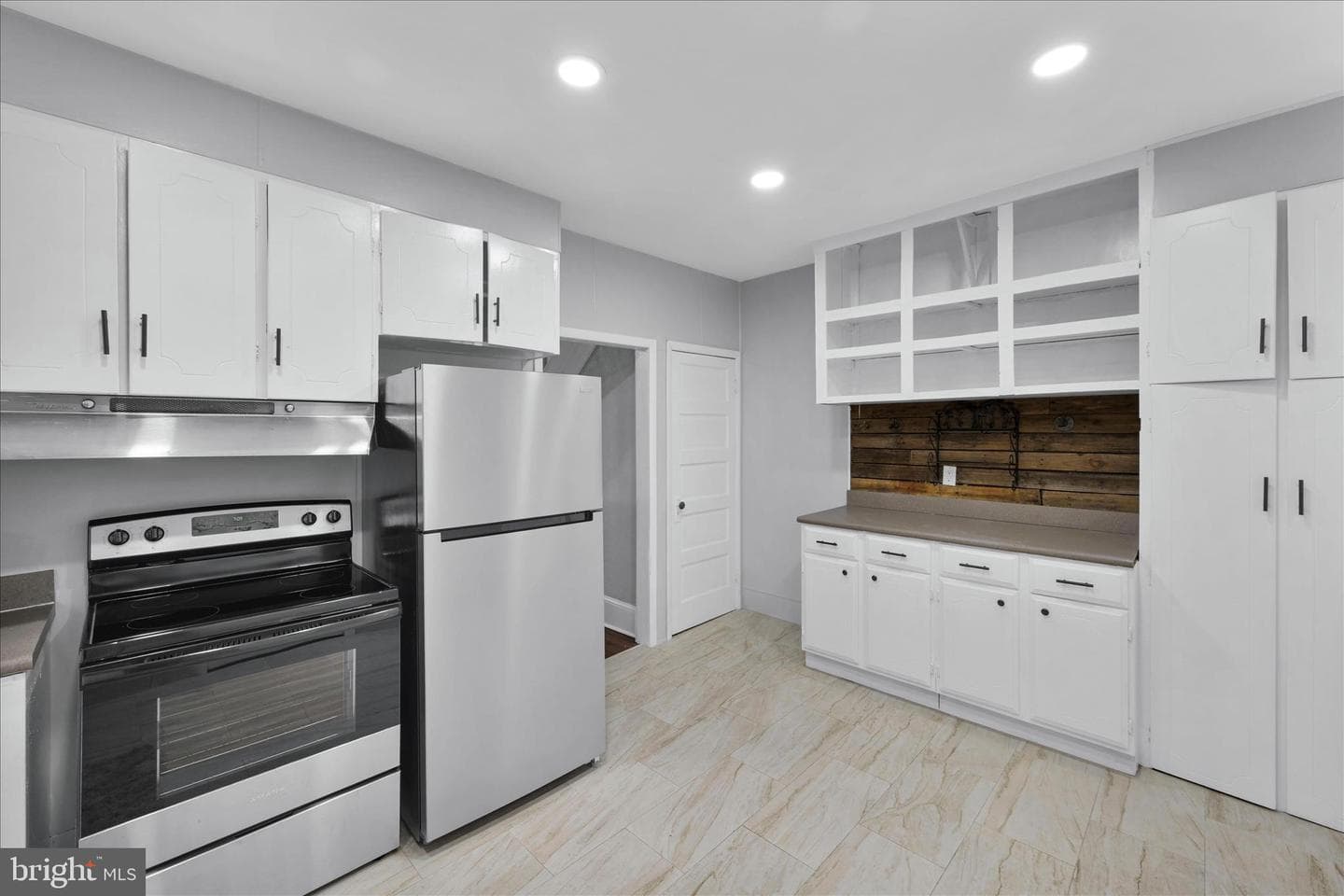 320 Spring Garden Street photo 13