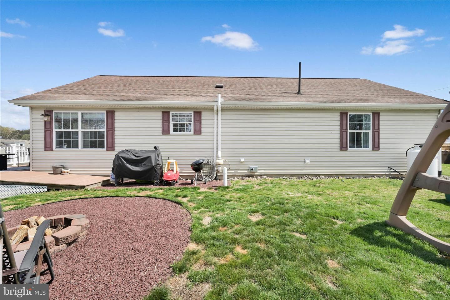 301 Brown Street photo 37