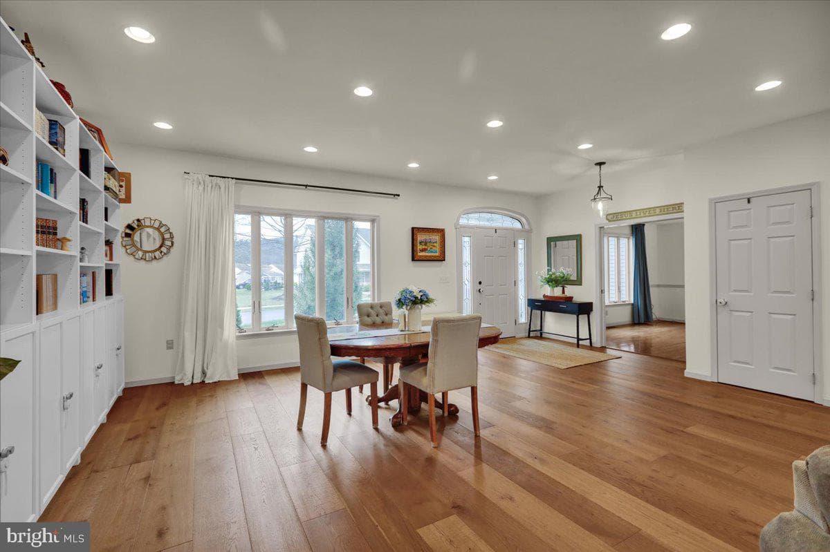 3075 Village Road photo 11