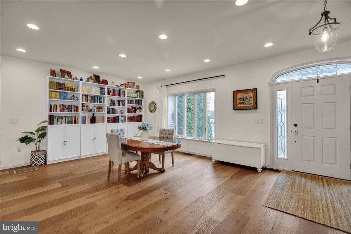 3075 Village Road photo 14