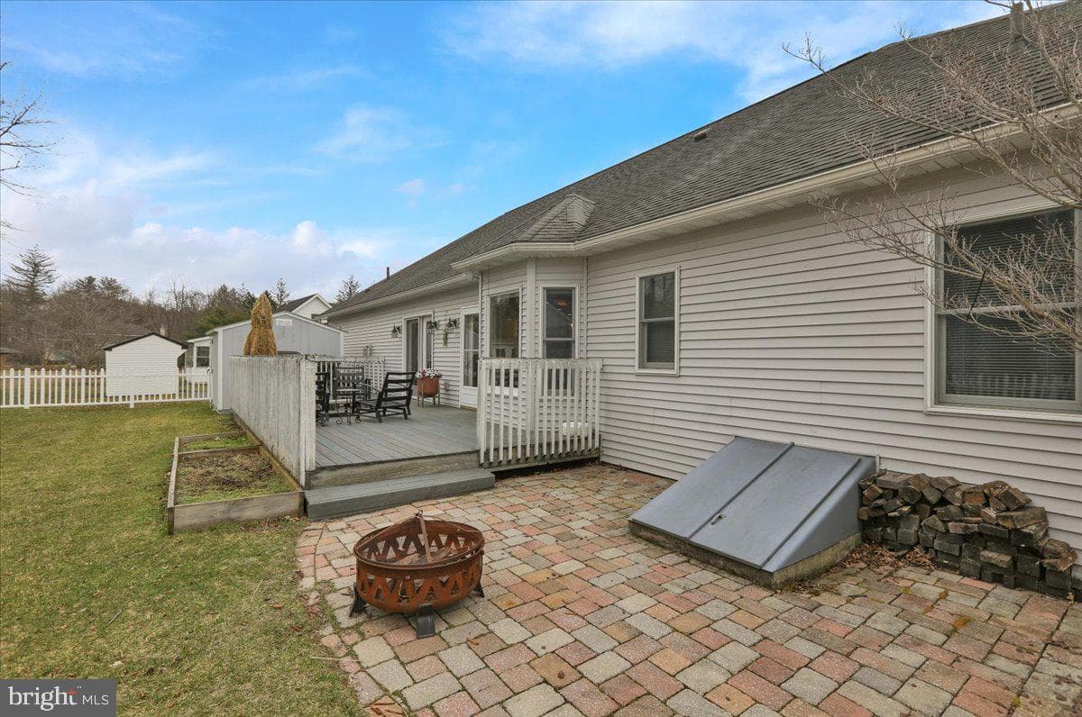 3075 Village Road photo 28
