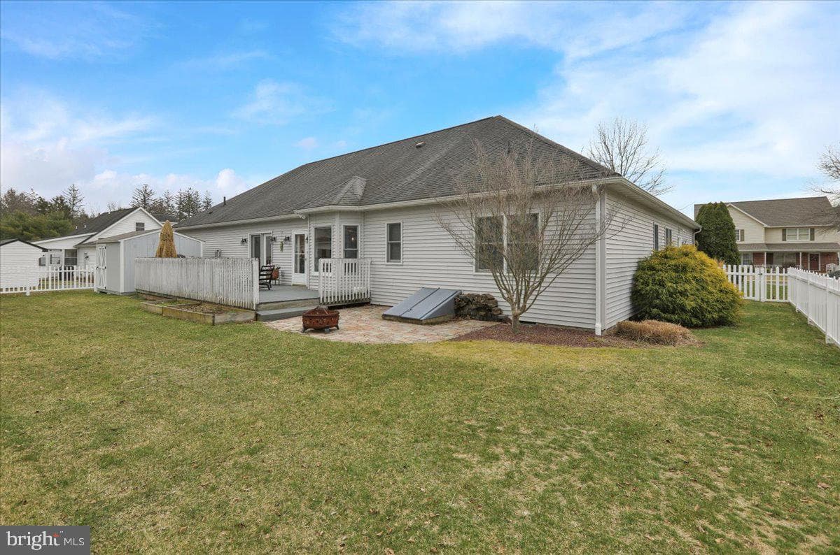 3075 Village Road photo 30