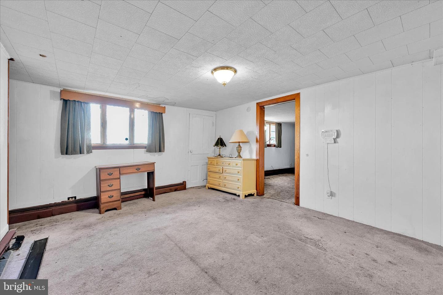 408 E Lawton Street photo 9