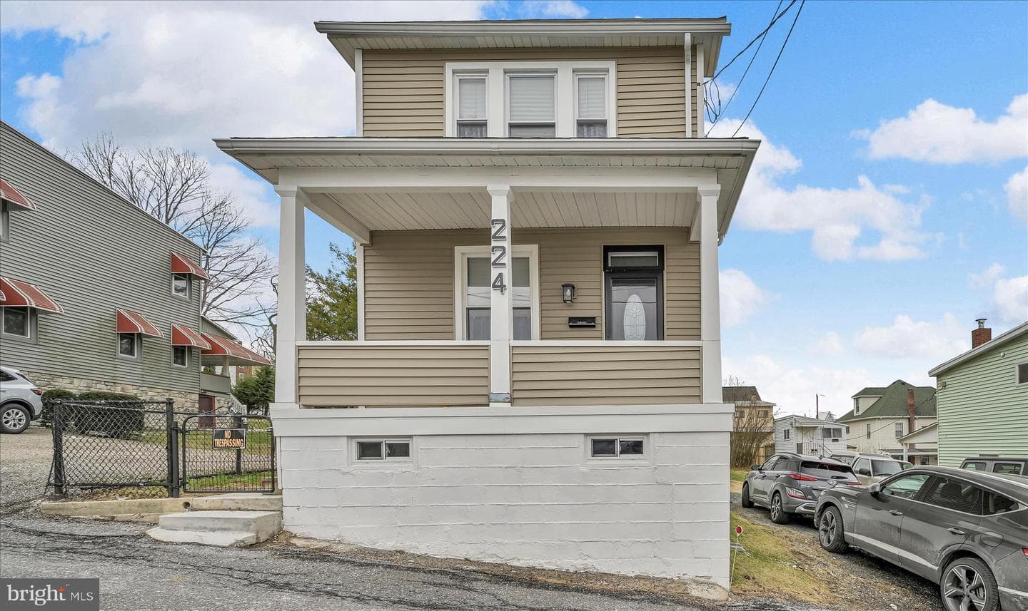 224 Fisher Avenue photo 3