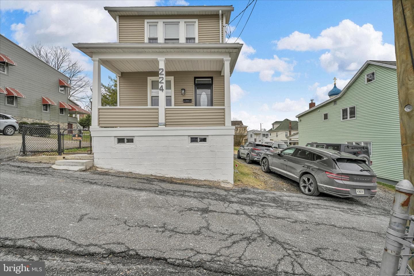 224 Fisher Avenue photo 4