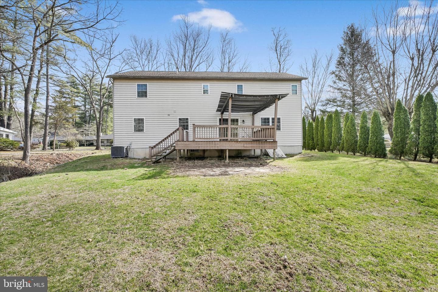 207 Pine Boulevard photo 41