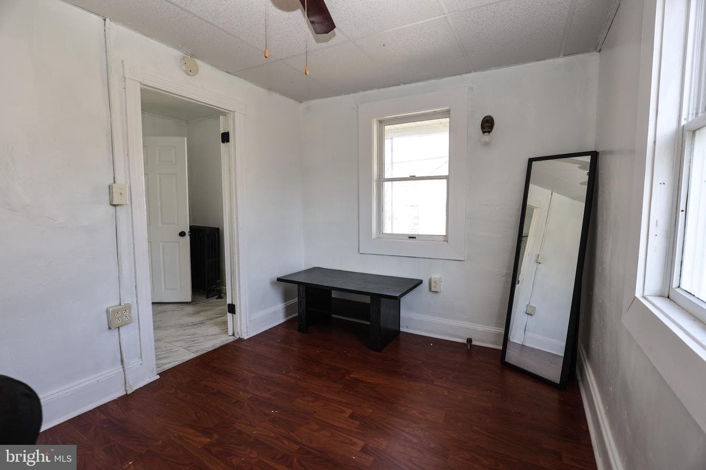 402 Catherine Street photo 17
