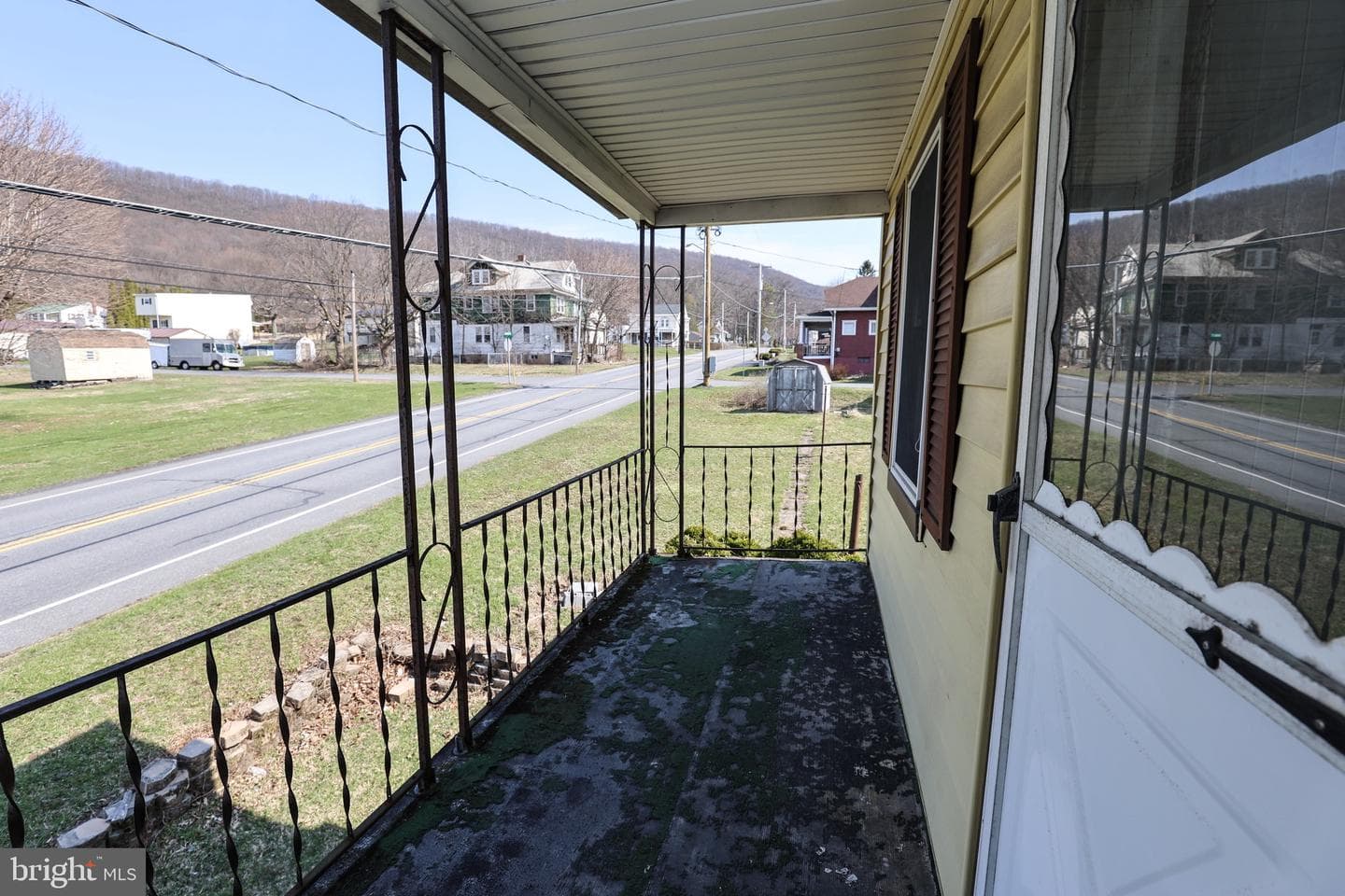 402 Catherine Street photo 18