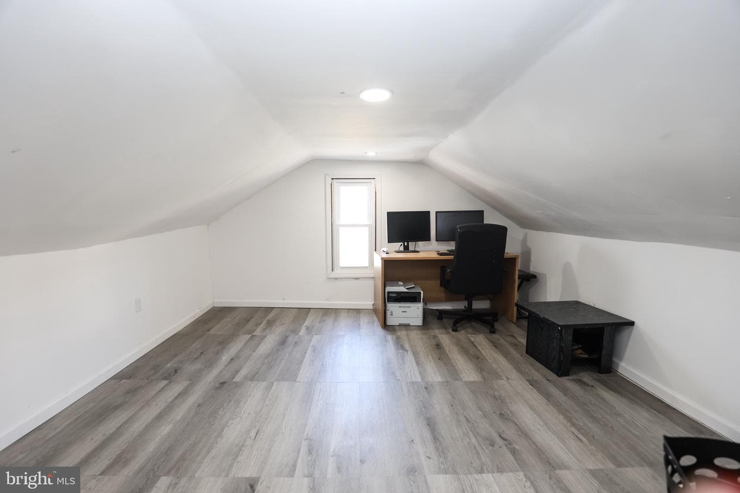 402 Catherine Street photo 20